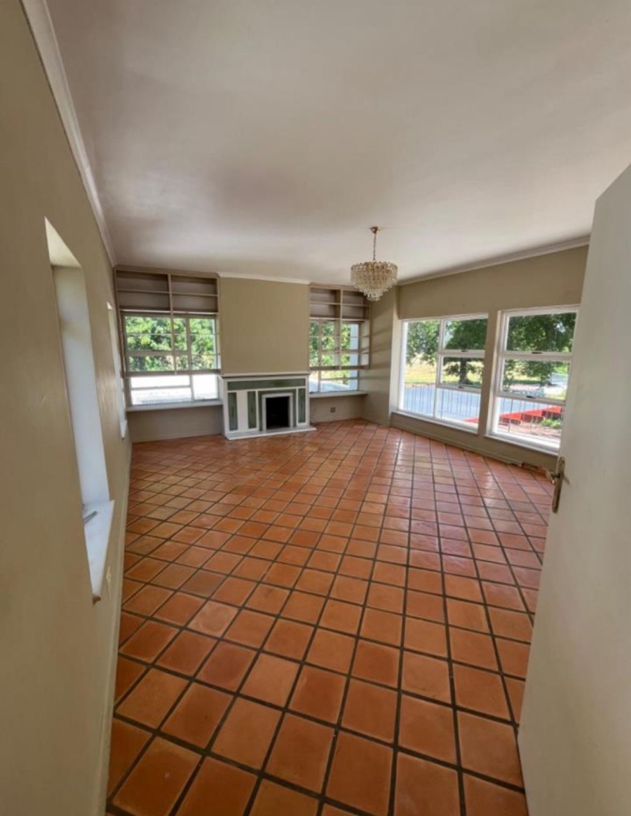 5 Bedroom Property for Sale in Paarl South Western Cape